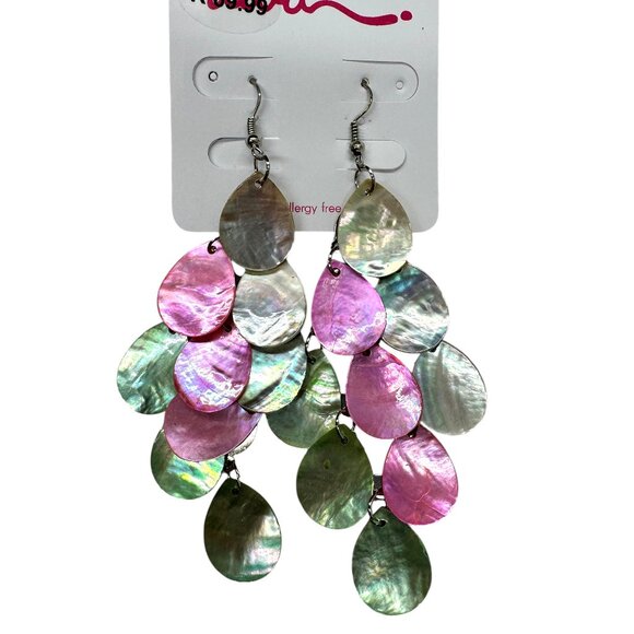 Jewelry - Shell Chandelier Earrings
